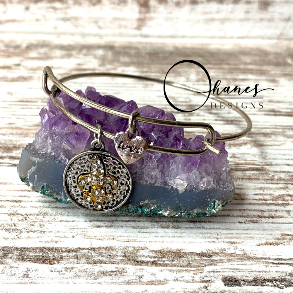 Fleur de lis Crystal Encrusted Charm Silver Bracelet